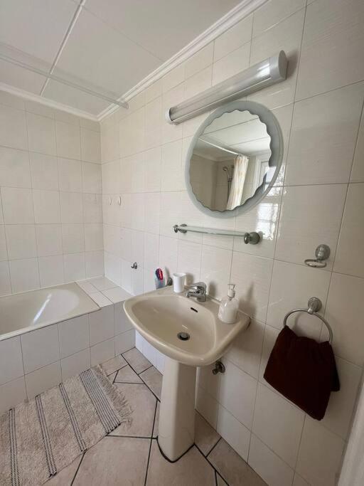 The Best Prime Location Lovely 1 Bedroom Apartment Πάφος Εξωτερικό φωτογραφία